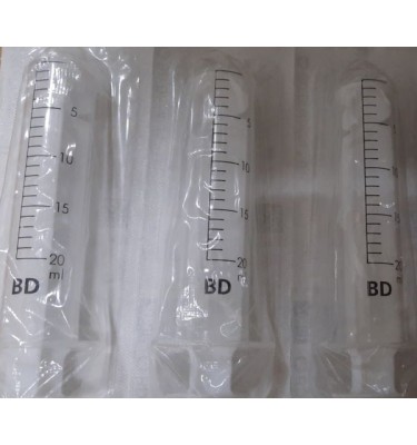 STRZYKAWKA 20ml 2-CZ. BD A'80